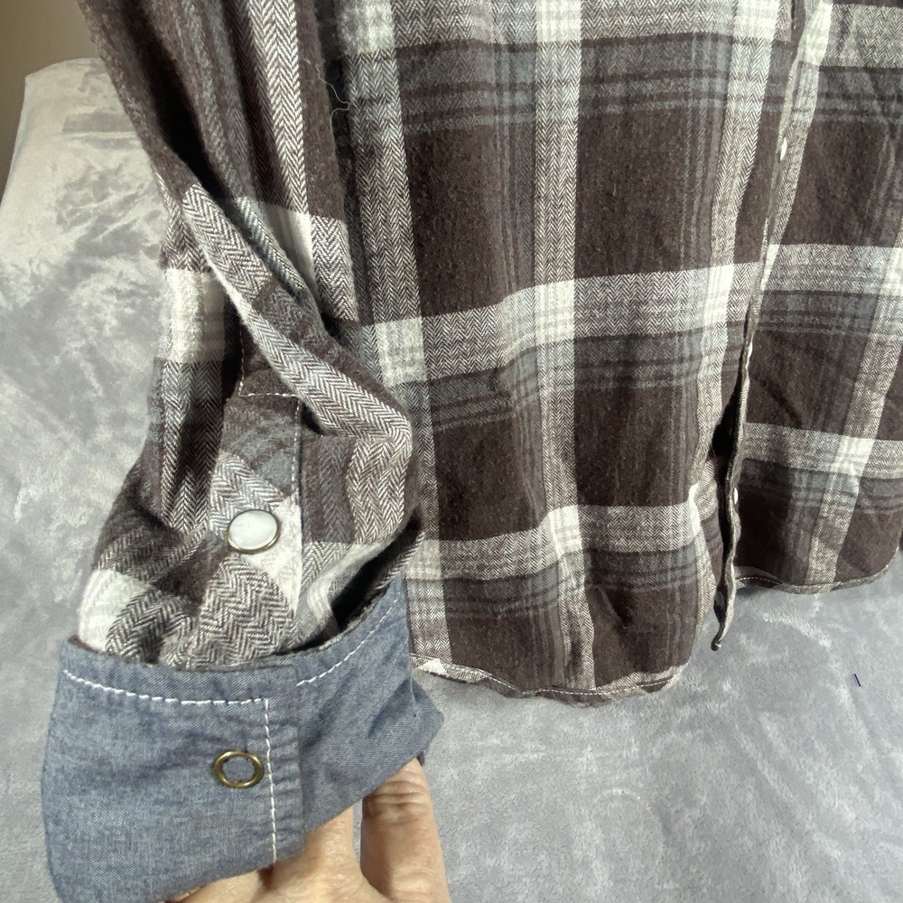 BKE Plaid Western Shirt XL Pearl Snap Flap Pockets Tailored Fit Rodeo Brown Soft - Picture 5 of 8